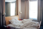 June 2009 San Francisco  from the series „Slept in Beds“ 10 x 15 cm, laser exposure on Fuji Crystal Archive Professional DPII photo paper, Edition of 3
