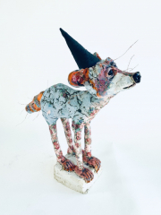 Claudia Kraml -Homie III- 2024 ceramics, glaze, underglaze colors, wire, Decals h 47 cm